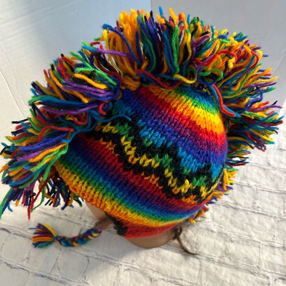 NEPAL 100% WOOL RAINBOW MOHAWK CHIN STRAPS WOMEN’S FUN WINTER COLORFUL HAT O/S